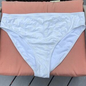 NWOT Wild Fable 1X High Waisted Lined White Eyelet Swim Bottom